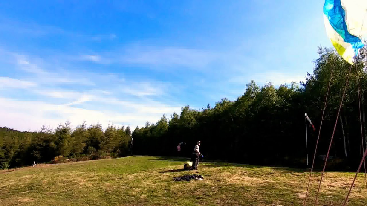 Vol du matin à coo en parapente . Ozone ultralite 4 ultralight . Paraglide