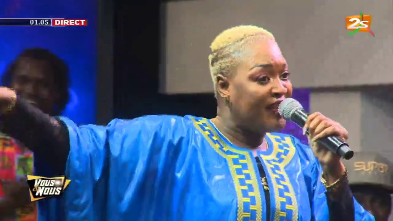 TITI EXPLOSE LE PLATEAU DE VOUS ET NOUS AVEC SA CHANSON DEDIE A SERIGNE ABDOU KARIM MBACKE