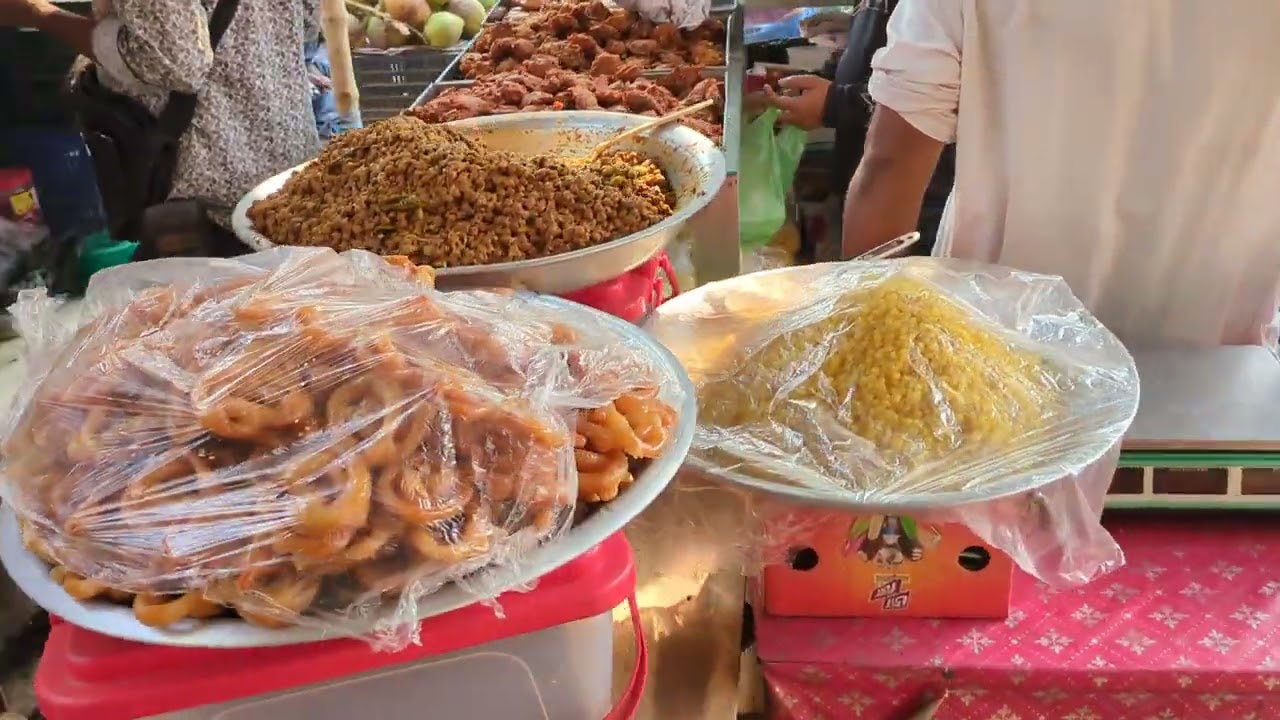 Eid market walking tour