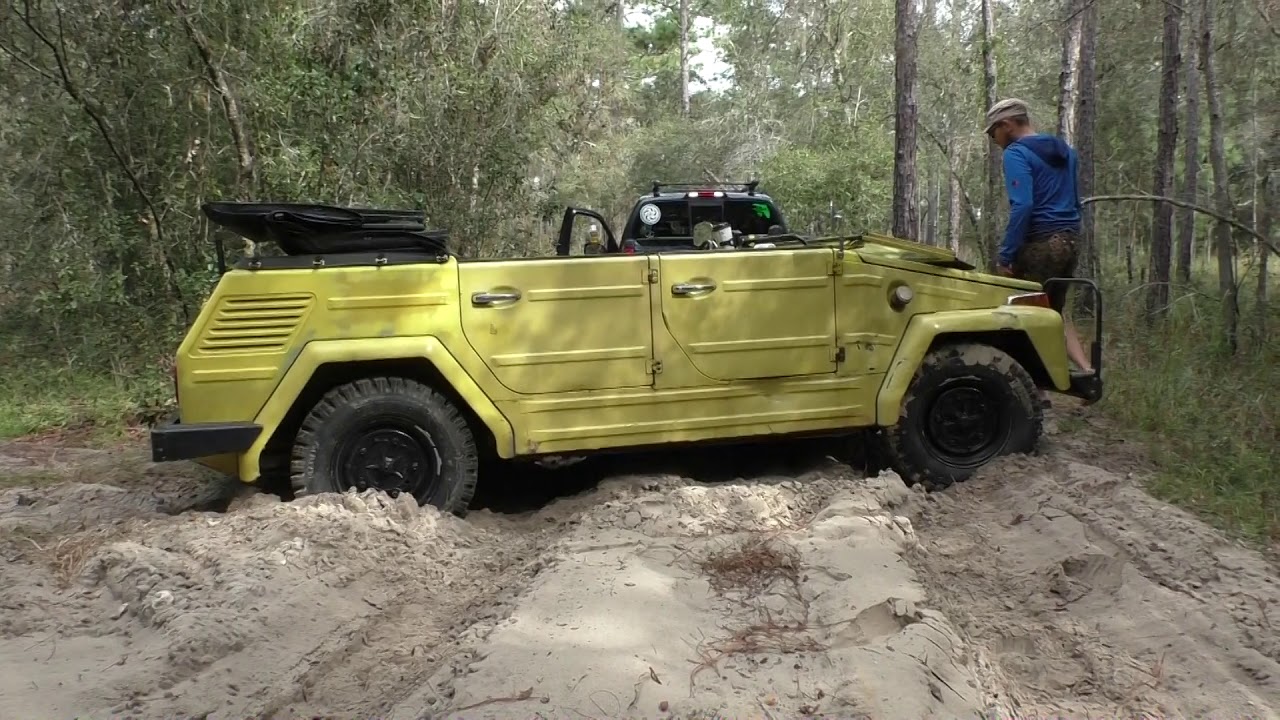 1974 Volkswagen Thing Type 181 Splashing Mud Off Road Splashing Mud VW, Kurierwagen, Trekker