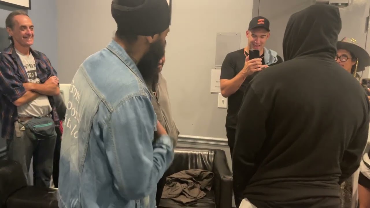 Jam Session: Wyclef Jean cyphers w/ IN-Q & Humble the Poet