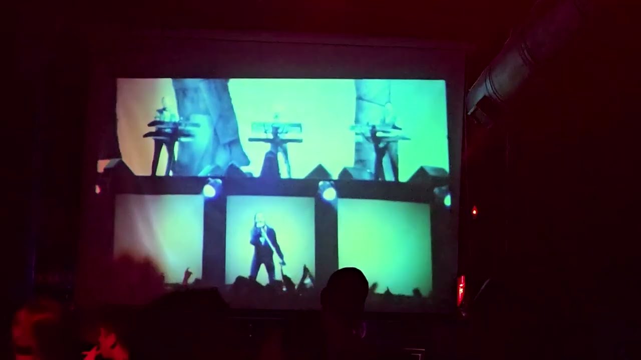 Requiem Club - Fiesta Depeche Mode/80s