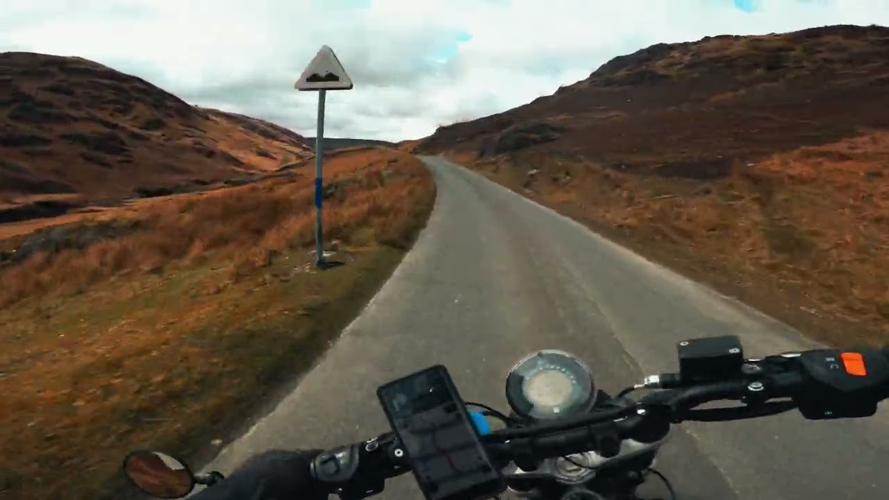 Ride through the Brecon Beacons on the Svartpilen 125 | Gopro Hero 10 | 4K | Leovince LV10 |