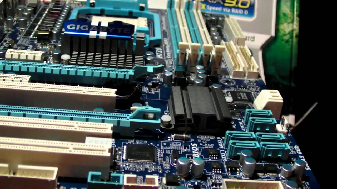 Gigabyte 870A UD3 rev 2.1 motherboard unboxing