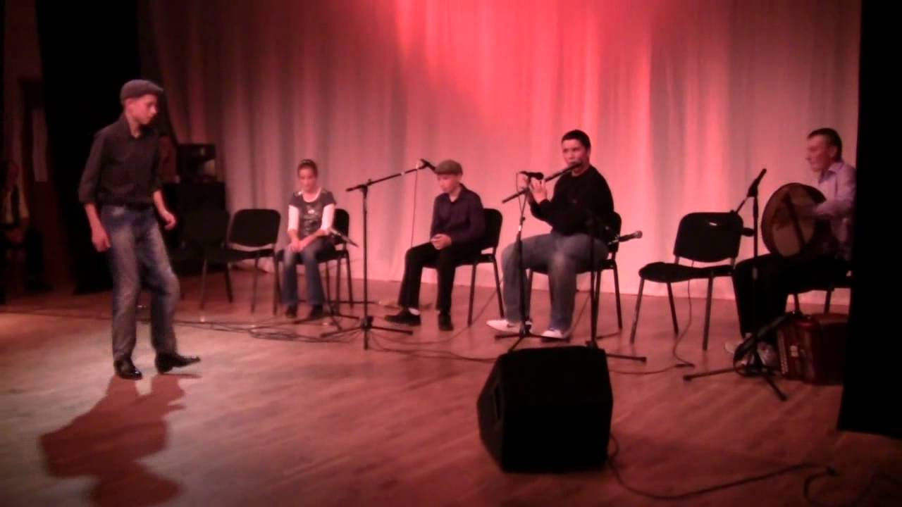 Áras Inis Gluaire - Young Traditional Group Performance
