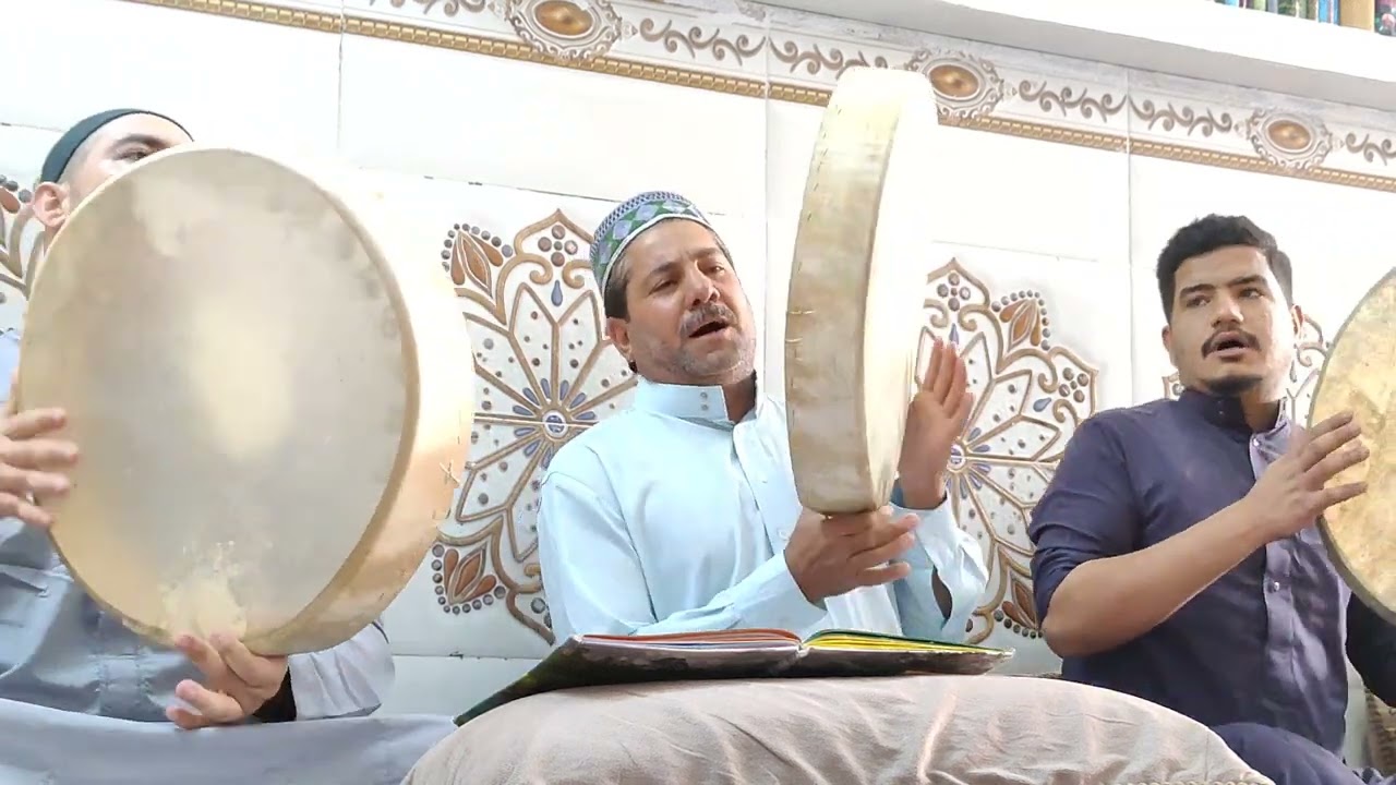 المداح عيسى العبود وبلال قدور في تكية سيد يونس العيثاوي (واكع دخيل بحضرة الكيلاني_يامعدن الاسرار)