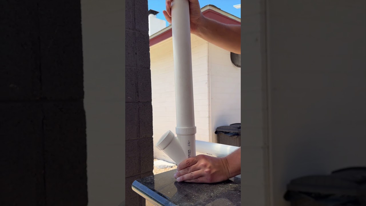 How to make a feeder in 2 minutes with a PVC pipe | Leave your chickens for days