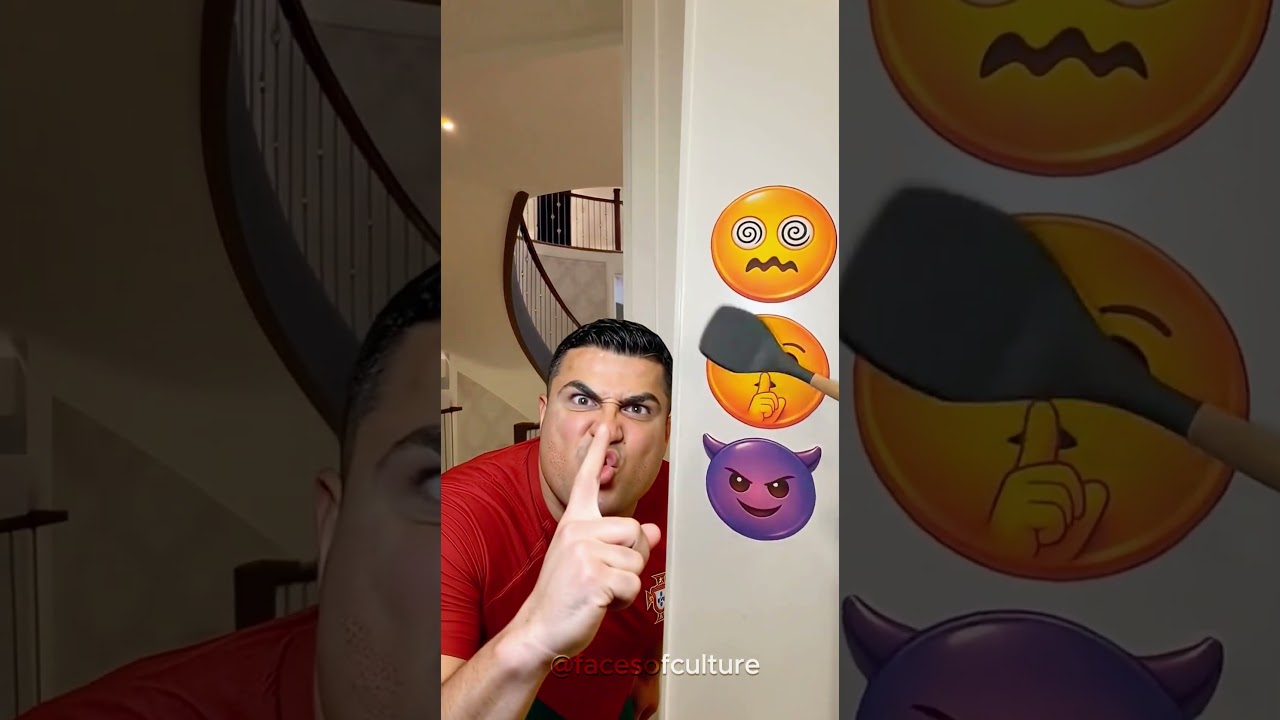 Fat Cristiano Ronaldo Does the Emoji Trend 😳