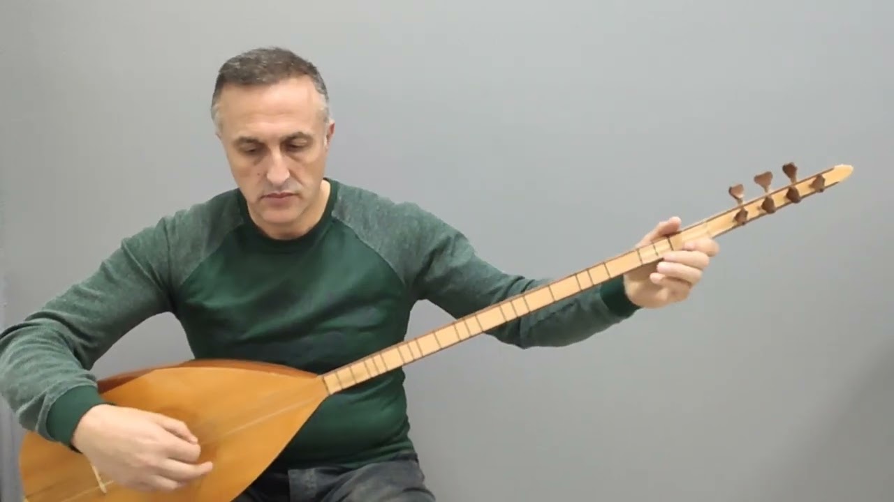 Neşet Usta'dan Ah Yalan Dünya
