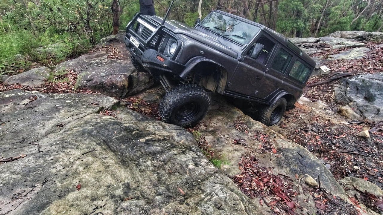 Menai Off Road In The Rain - Patrol - Cruiser - Defender