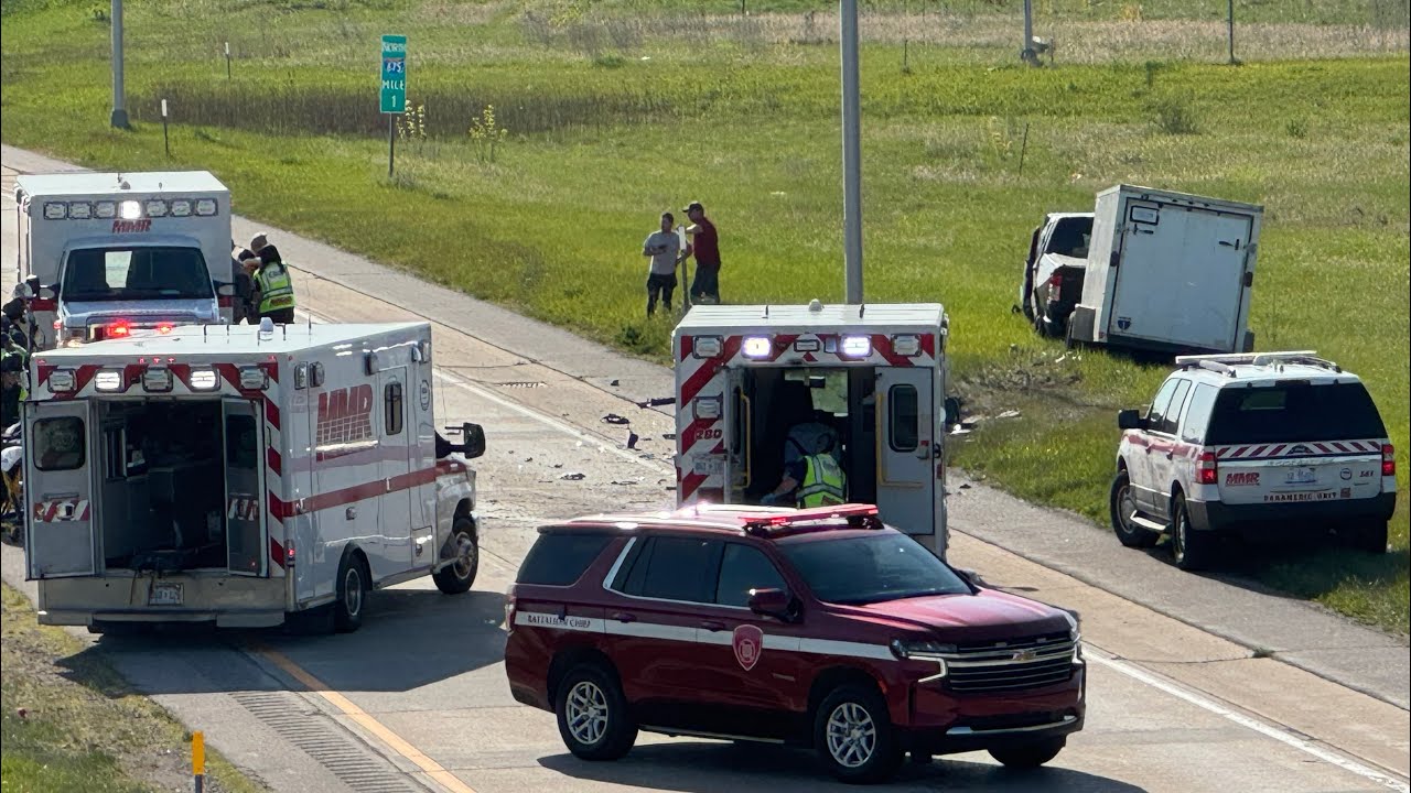 Saginaw MI (2 VEHICLE ROLLOVER PI MULTI INJURIES NB I-675) Scene
