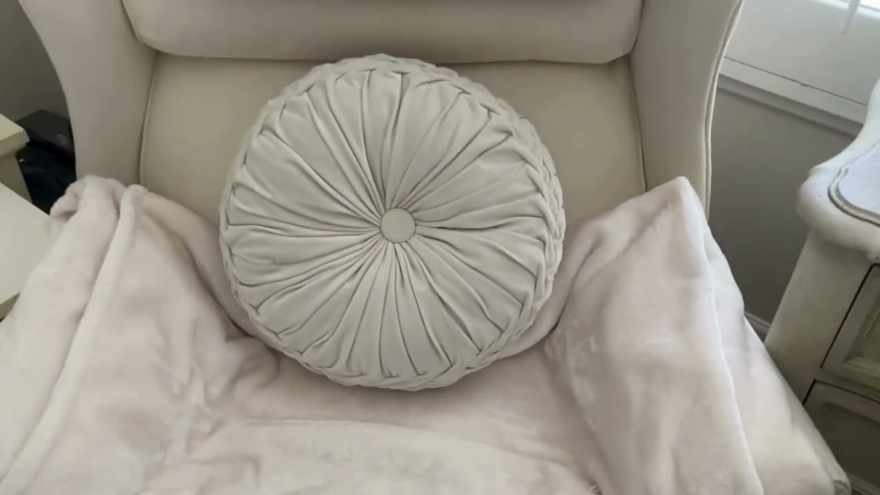 TEIEAS Velvet Round Pleated Throw Pillow: Cozy Home Vibes!