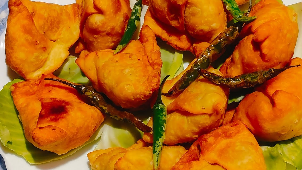 Aloo samosa recipe like full watch video yummy andtastysAmosa