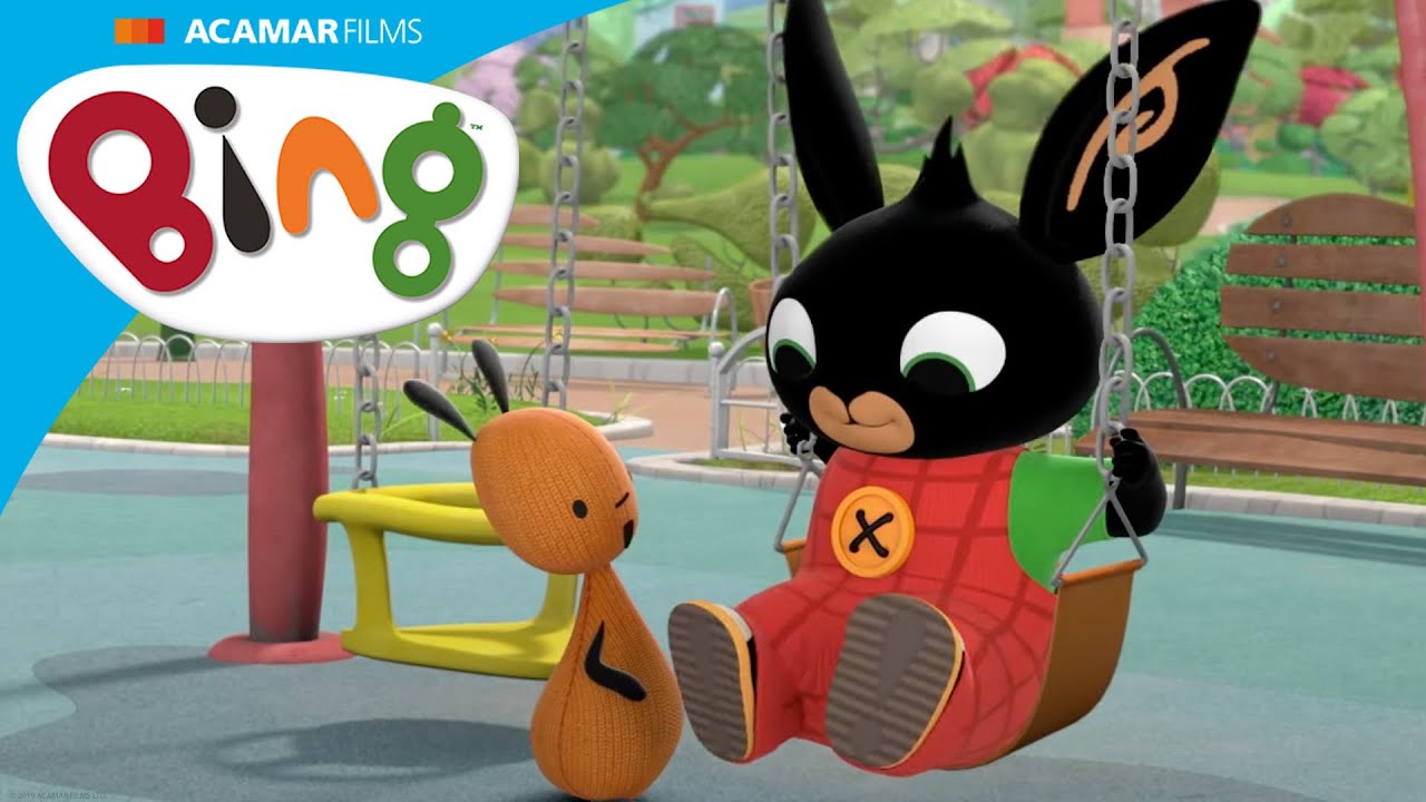 Bing calcia una palla in giardino oggi! | Bing Italiano