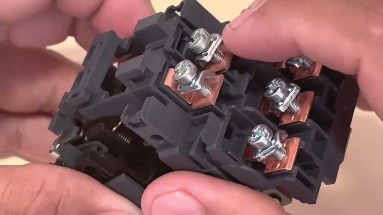 Desarmando contactor schneider