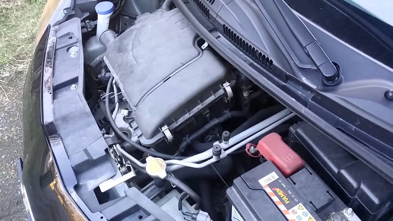 2006 Toyota Aygo Tickover.
