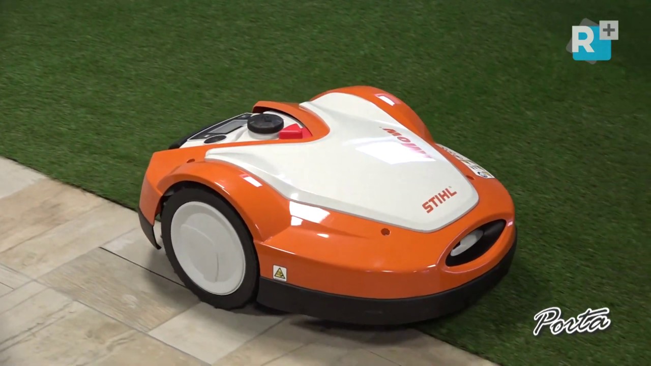 Megnyílt Szadán Magyarország első interaktív robotfűnyíró bemutató terme