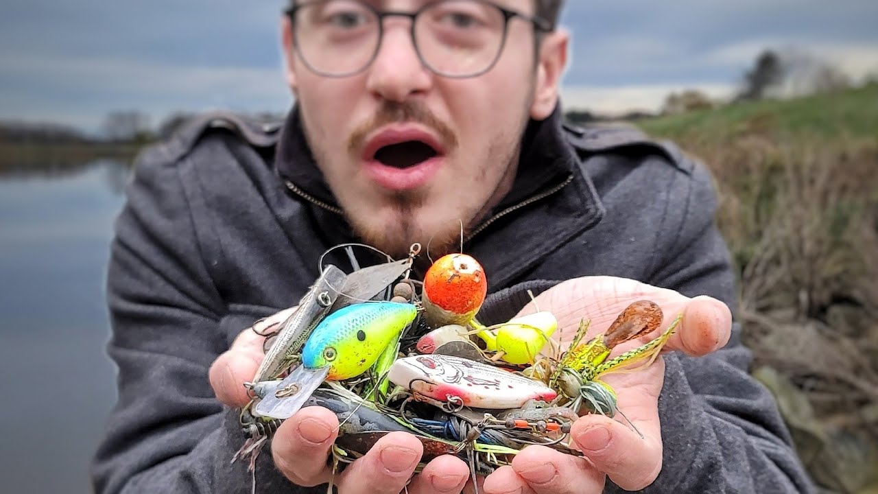Hunting Free Fishing Lures in a Drained Lake!