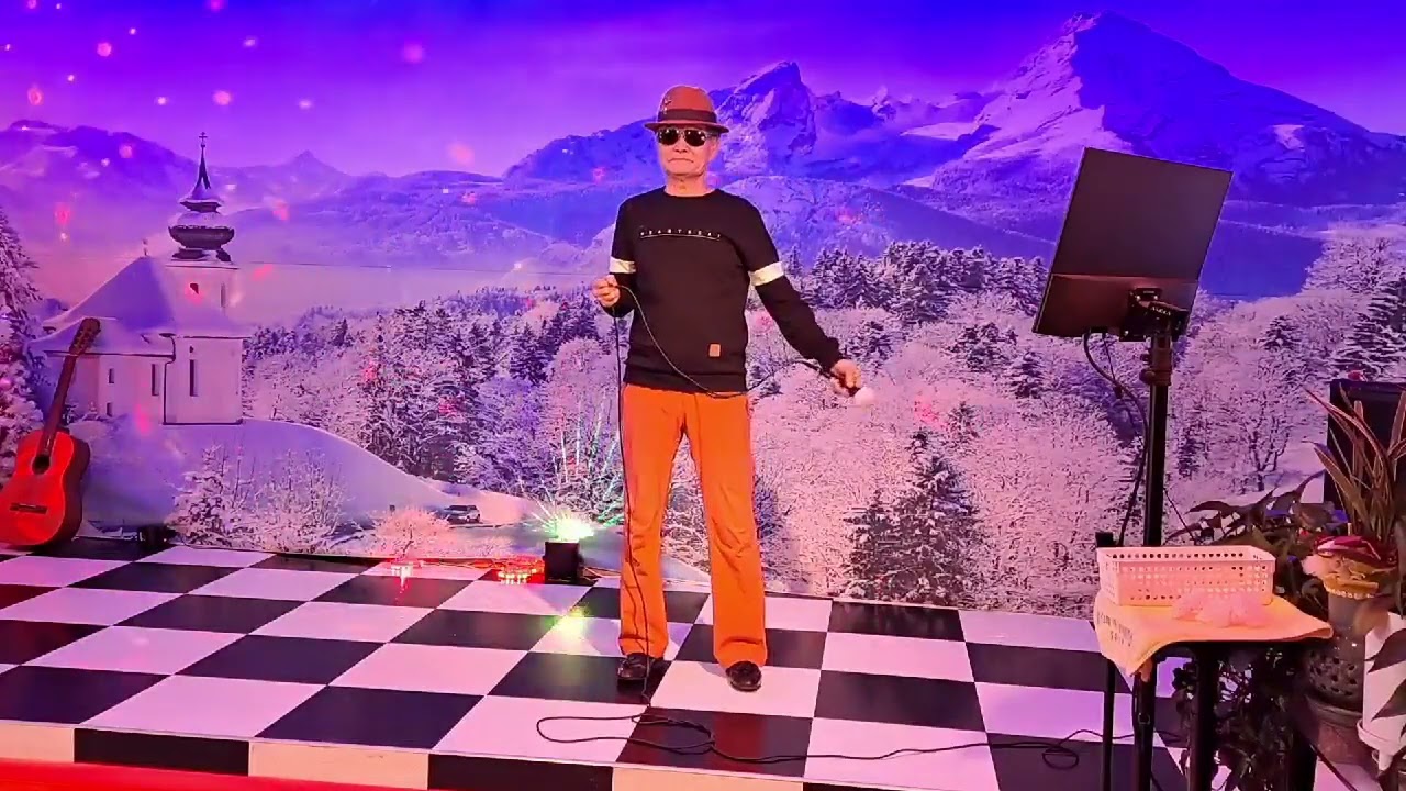 초대가수#김동진#영영 원곡나훈아 도래미 7080.   (여자들끼리 싸워서 노래부르기 힘들었습니다)   자제해주시기바래요~~