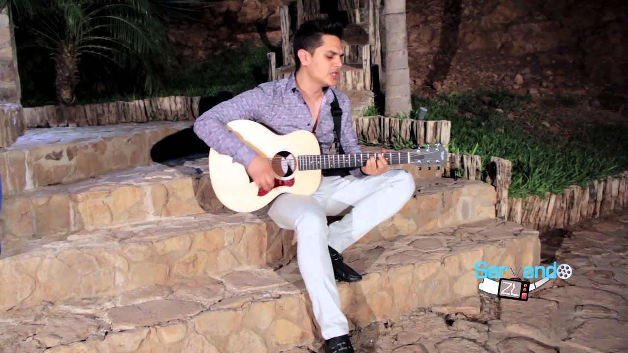 Regulo Caro - Empujando La Linea (En Vivo 2014)