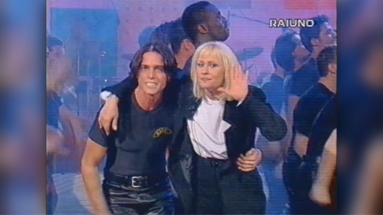 Raffaella interpreta “Presidance” a domenica in 1999/2000