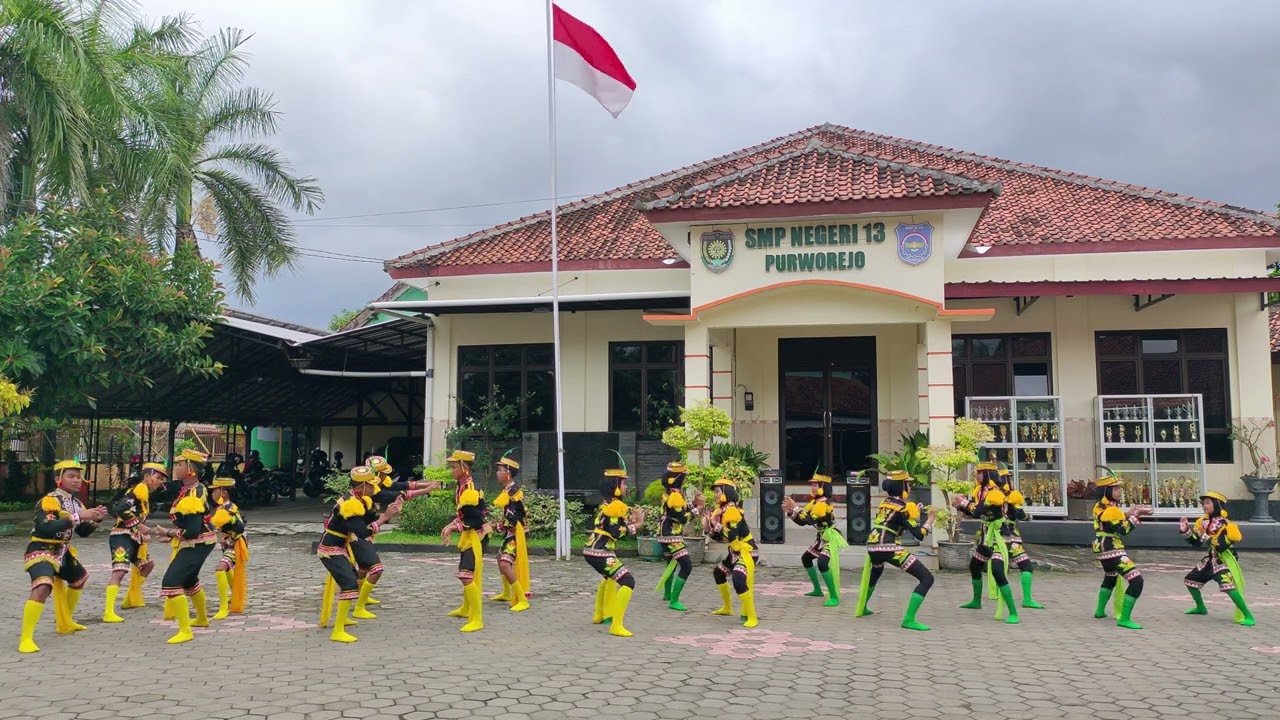 TARI DOLALAK PURWOREJO || Welcome ASEAN Tourism Forum 2023 || SMP NEGERI 13 PURWOREJO