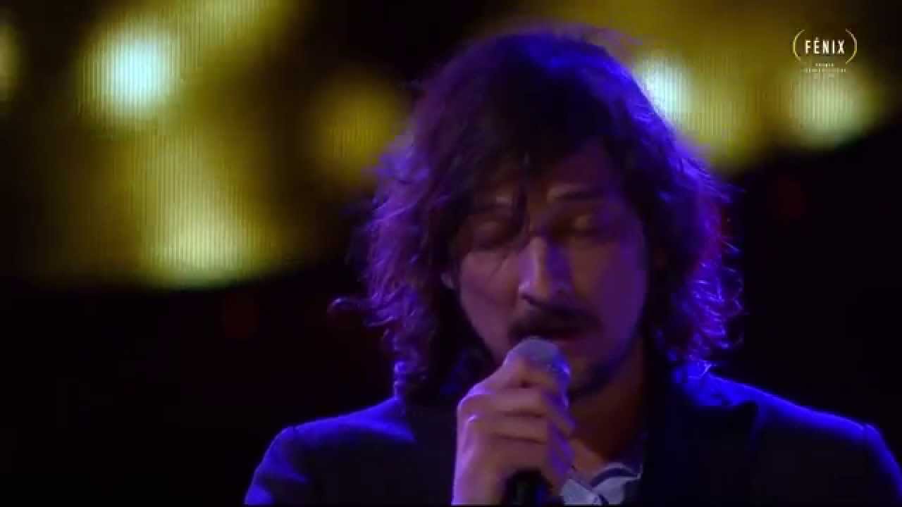 Natalia Lafourcade & Leon Larregui - Imposible