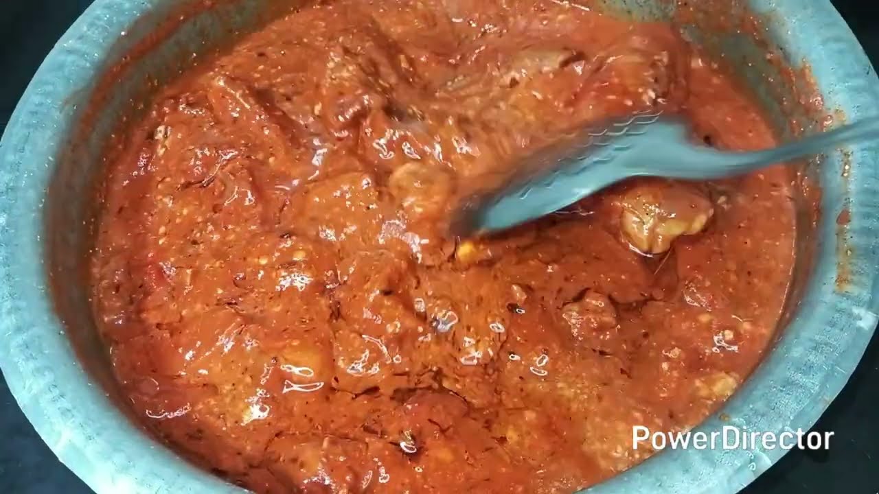 Hyderabadi Red Chicken Recipe/Hyderabadi Wedding Style Dum Ka Red Chicken/Chicken Recipe