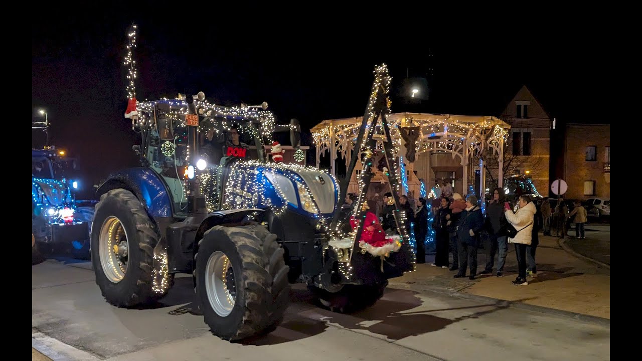 Parade des tracteurs Illuminés à Roclenge