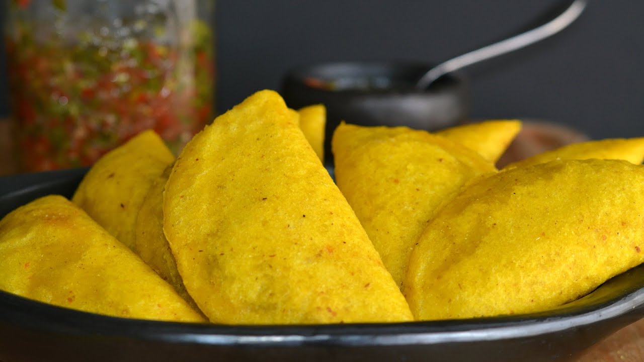 COLOMBIAN EMPANADAS VALLUNAS | How To Make Colombian Empanadas | SyS