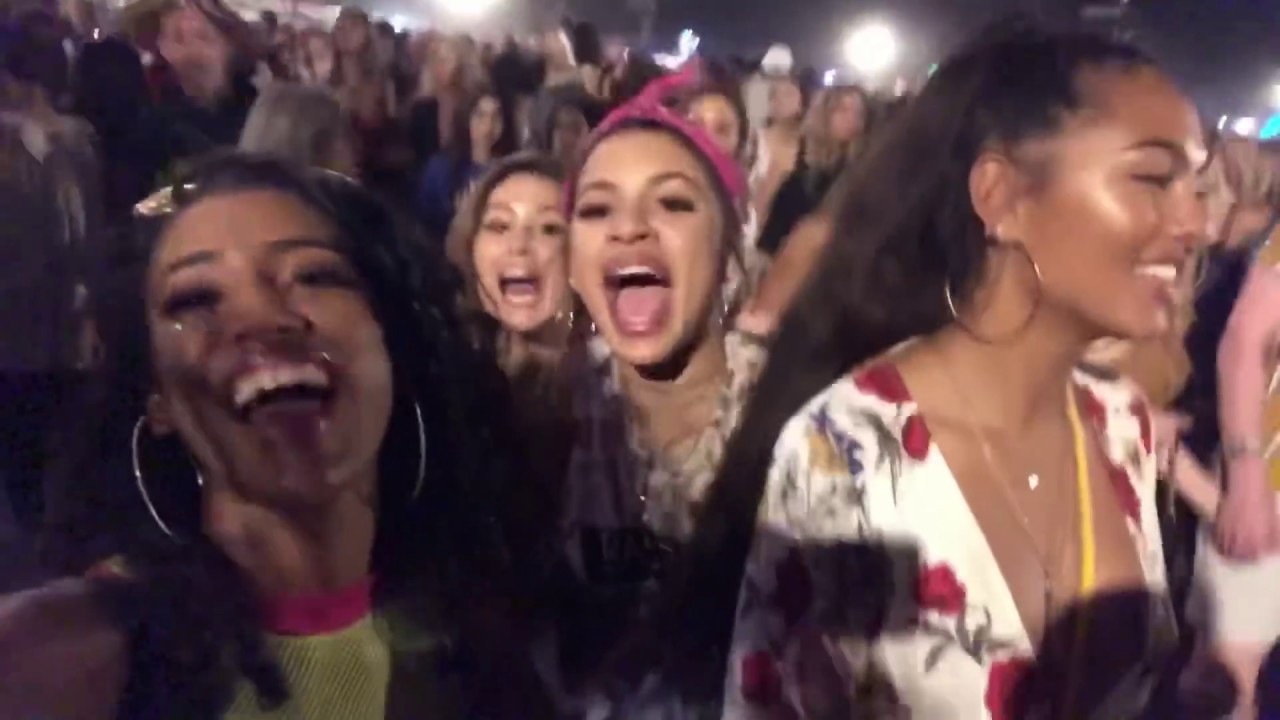 Beyoncé at Coachella weekend 2 Vlog!