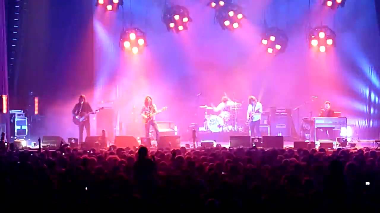 Arctic Monkeys - The Jeweller's Hands & Do me a favour / Zénith de Paris 5 novembre 2009