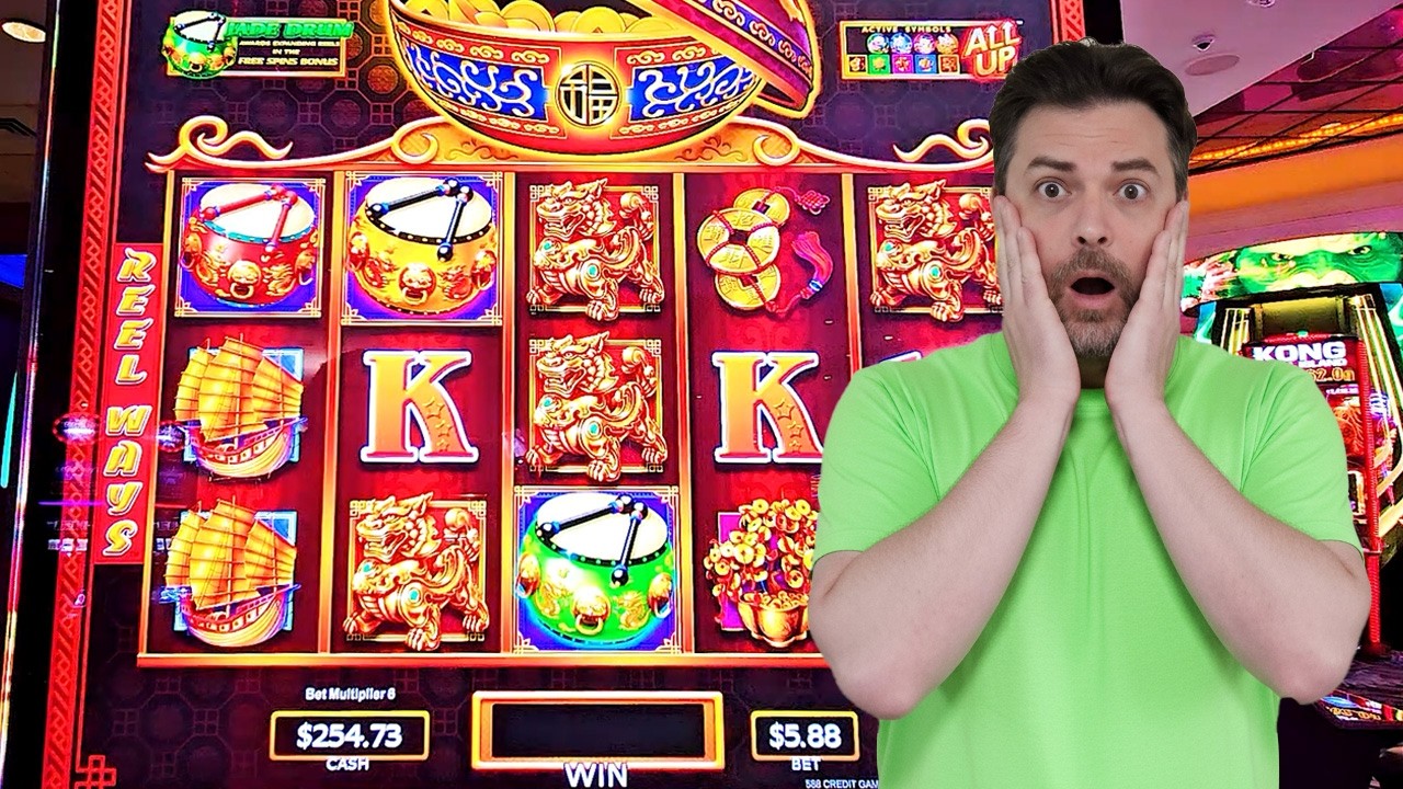Bonuses Kept Coming and Hit the Ultimate Explosion Feature!