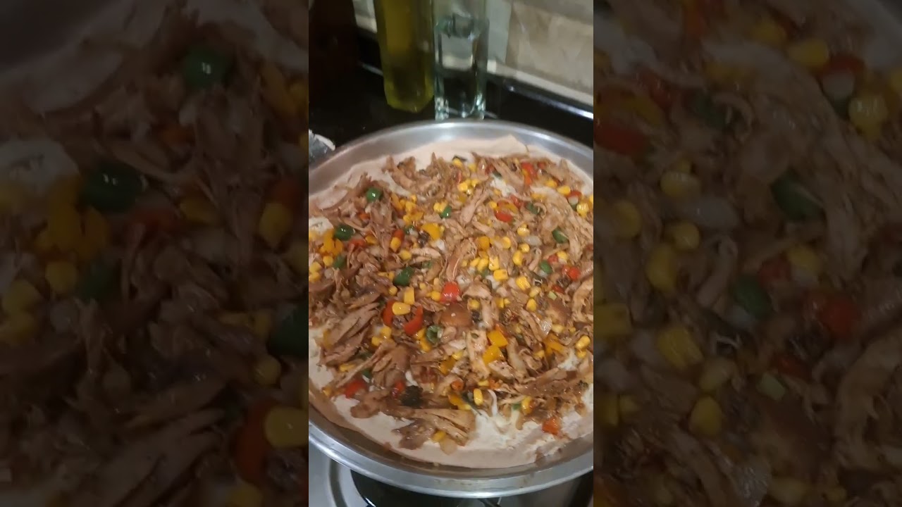 طريقة عمل فطيرة الدجاج بالخضار 