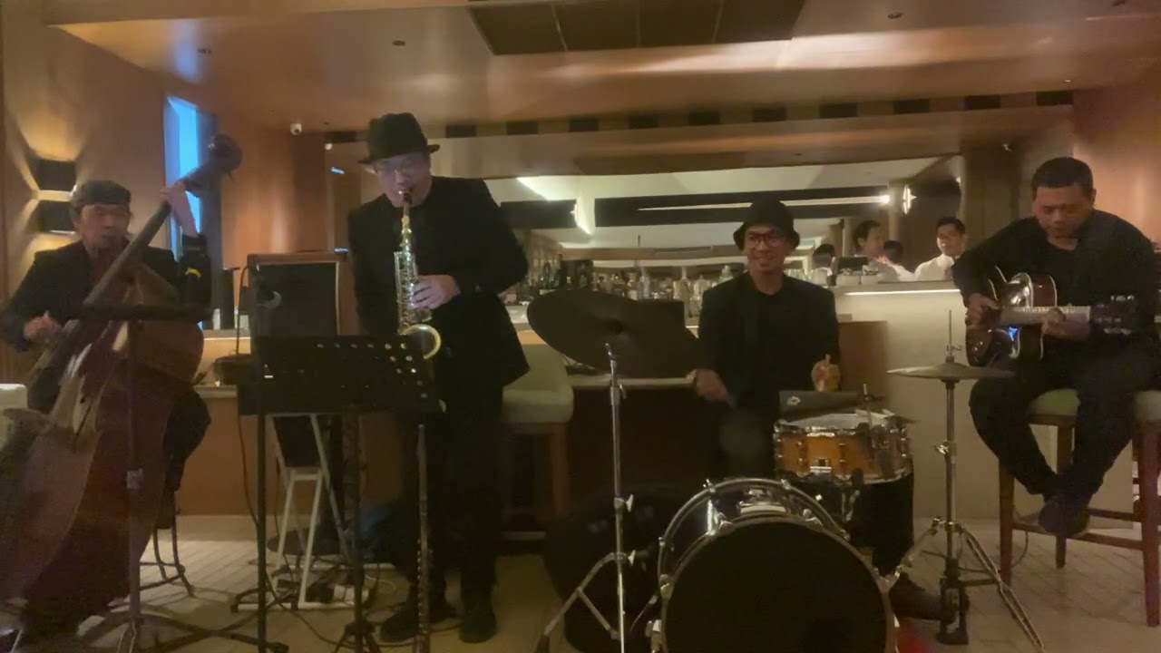 I hear A Rhapsody cover ( George Gershwin) by FourNotes 