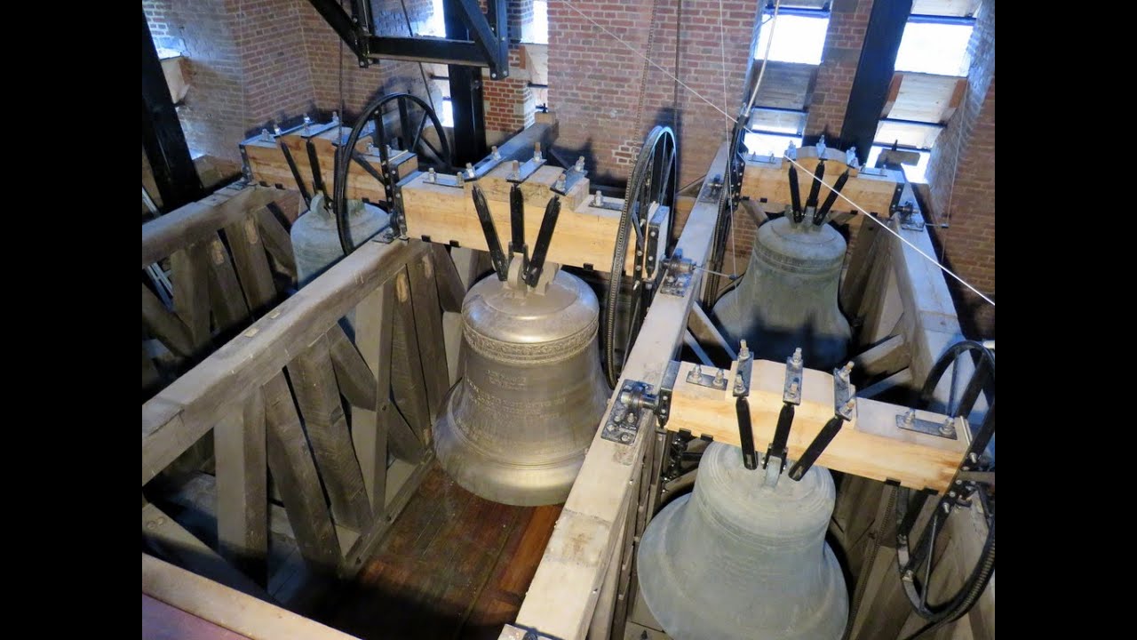 Hoogstraten, Sint-Catharinakerk, klokken.