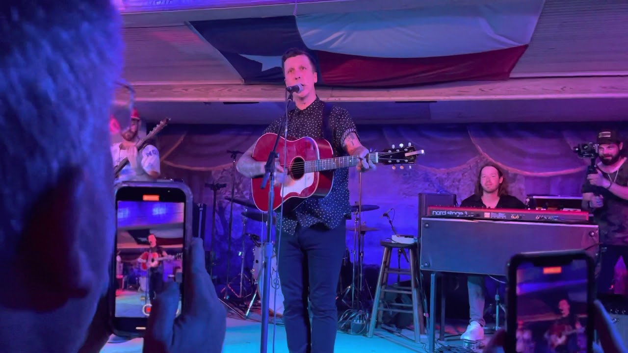 American Aquarium - Queen Of My Doublewide Trailer (Sammy Kershaw Cover)(Live)