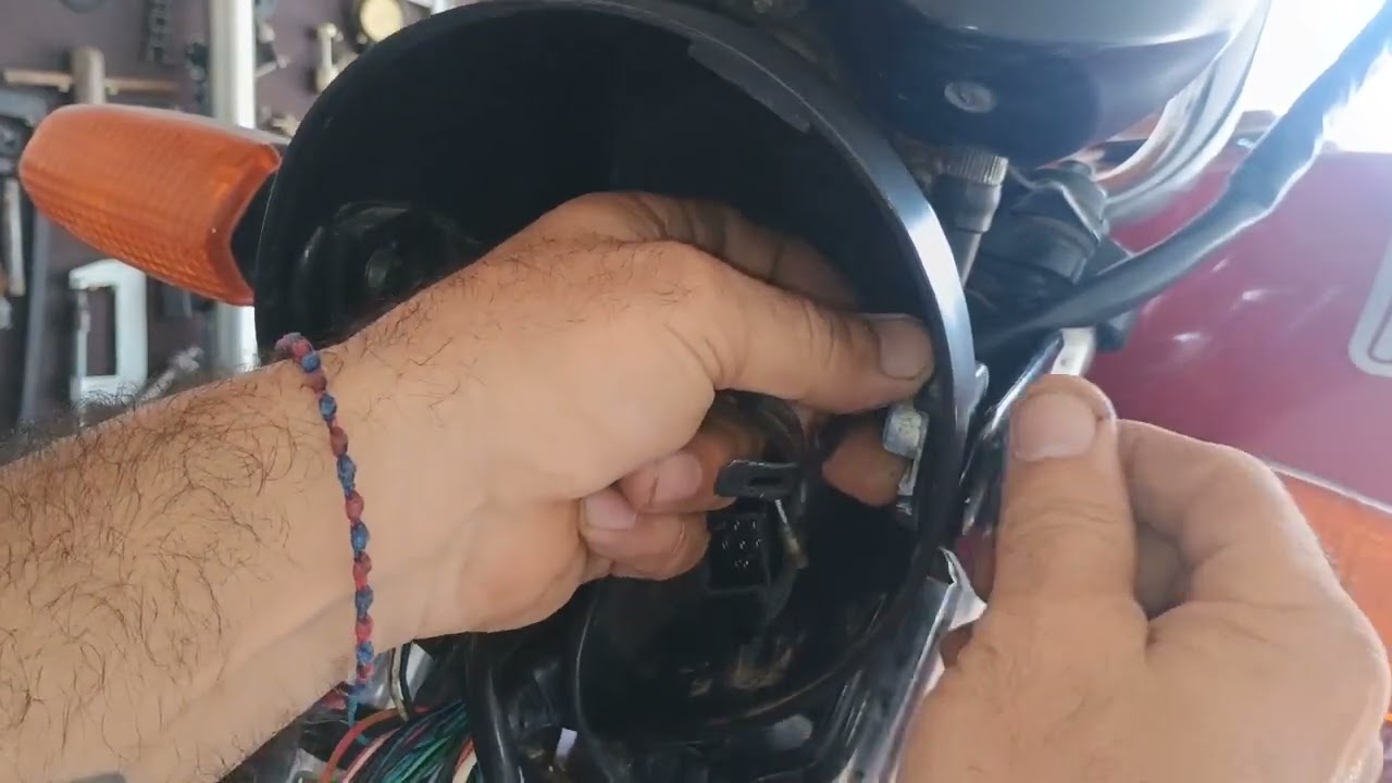 Como organizar os fios dentro do farol - CG 150