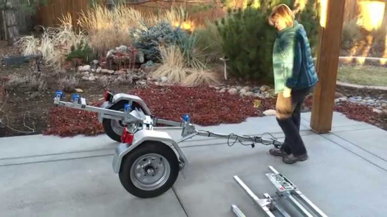 Bulldog Folding Kayak Trailer Overview