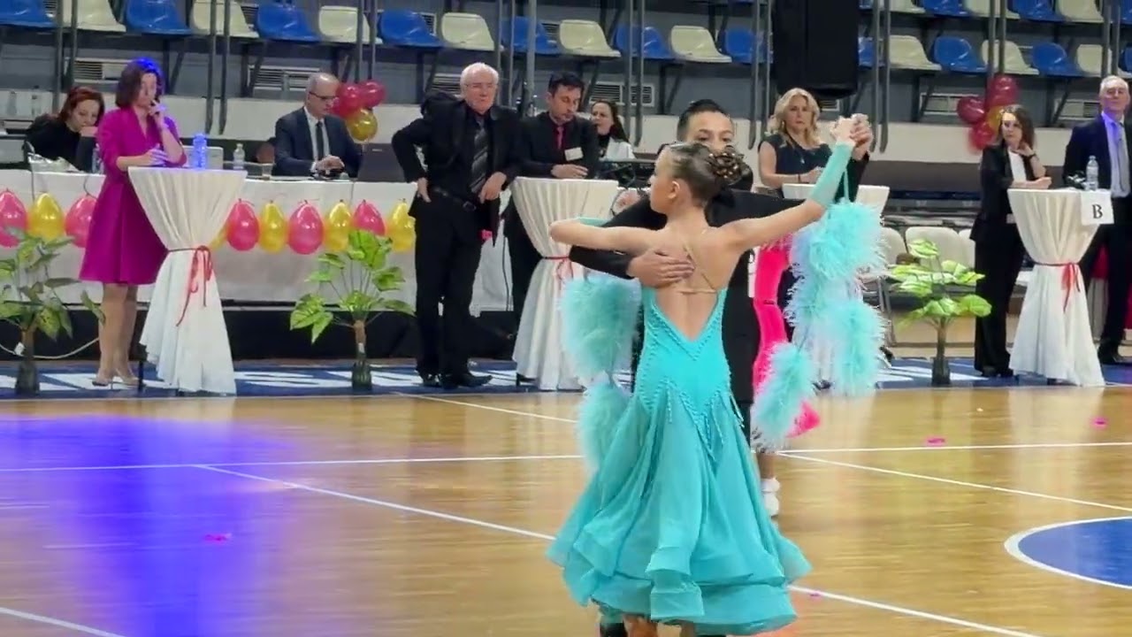 They love ❤️ to dance 💃 