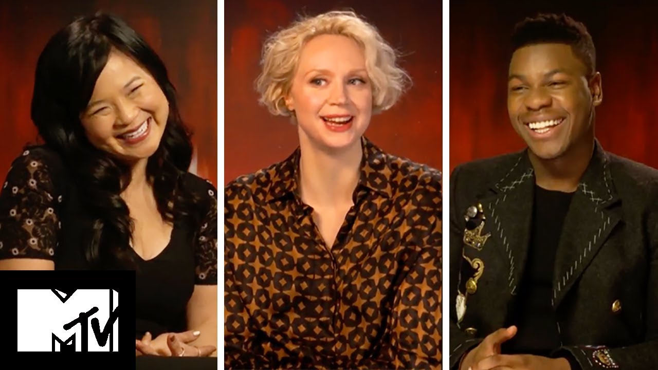 Star Wars: The Last Jedi DELETED SCENES | Cast Reveal Favourites | MTV Movies