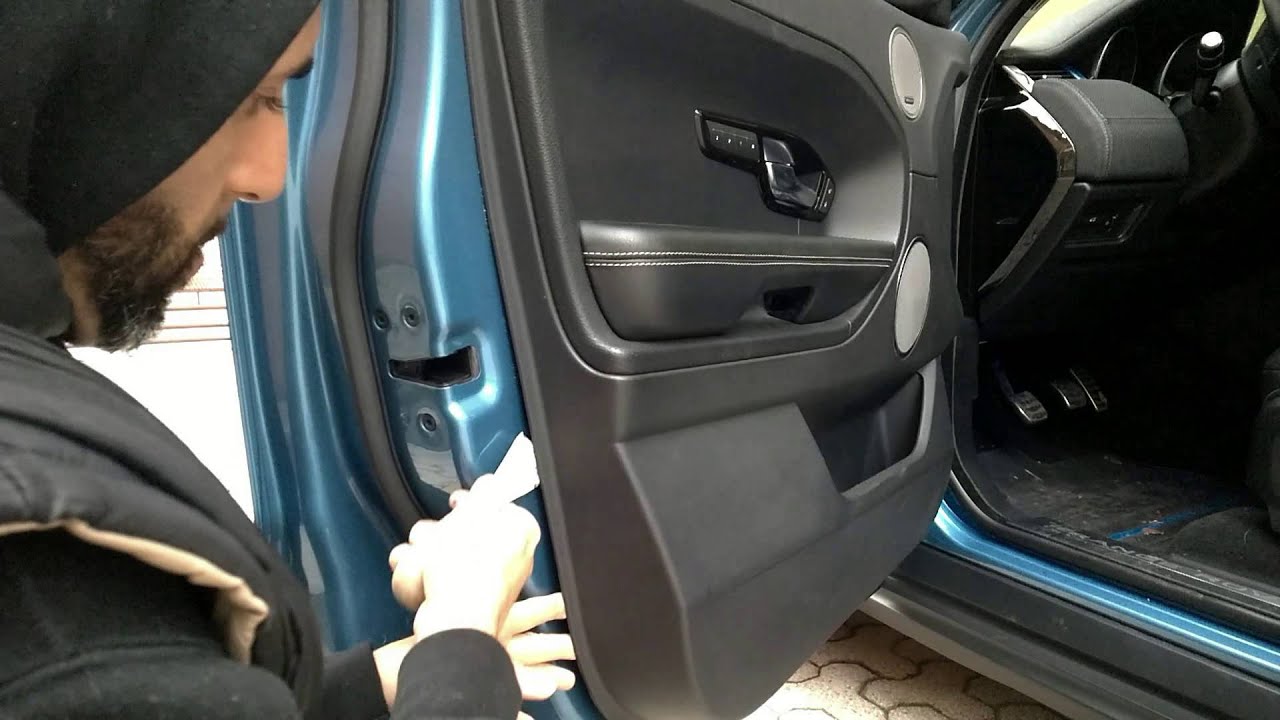 Smontaggio pannello portiera Range Rover Evoque