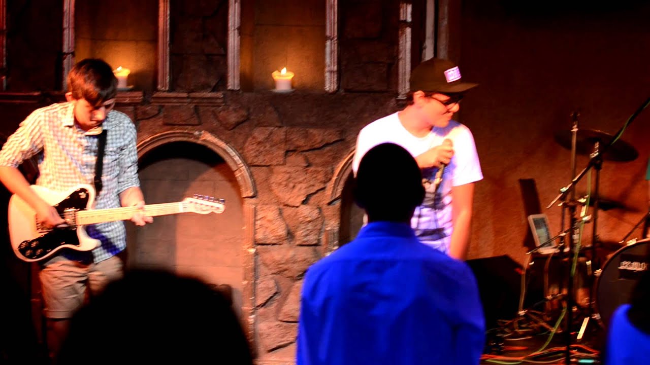 NuSkOOl - Ray Ban (Live)