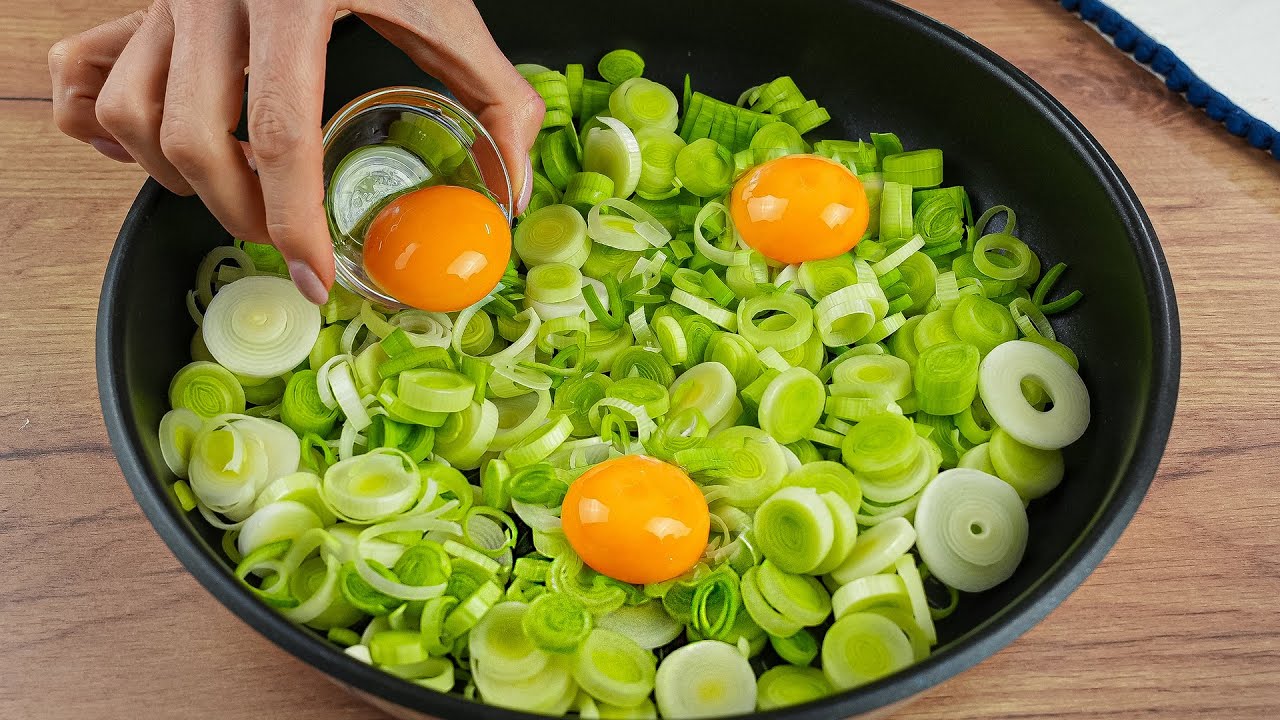 Das leckerste Rezept mit Eiern und Lauch! Schnelles Rezept für einen cremigen Auflauf. Neues Rezept