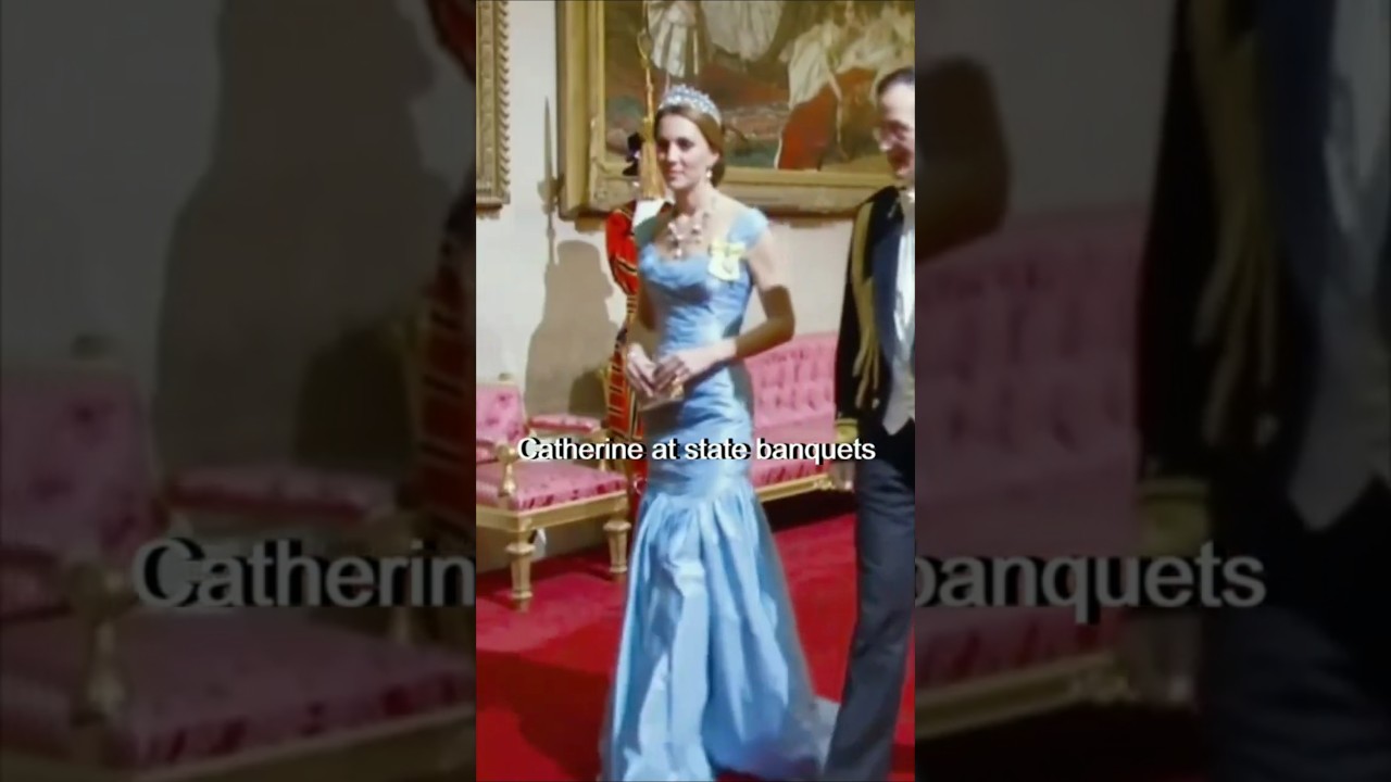 #katemiddleton in #tiara at #royal Banquets #princessofwales #shorts