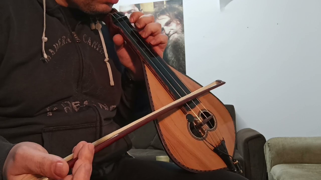 Όνειρα πλέκω μυστικά !! Με νότες (σολφέζ) λύρα κατασκευή Νίκου Αγριμακη !!!!!!!!!