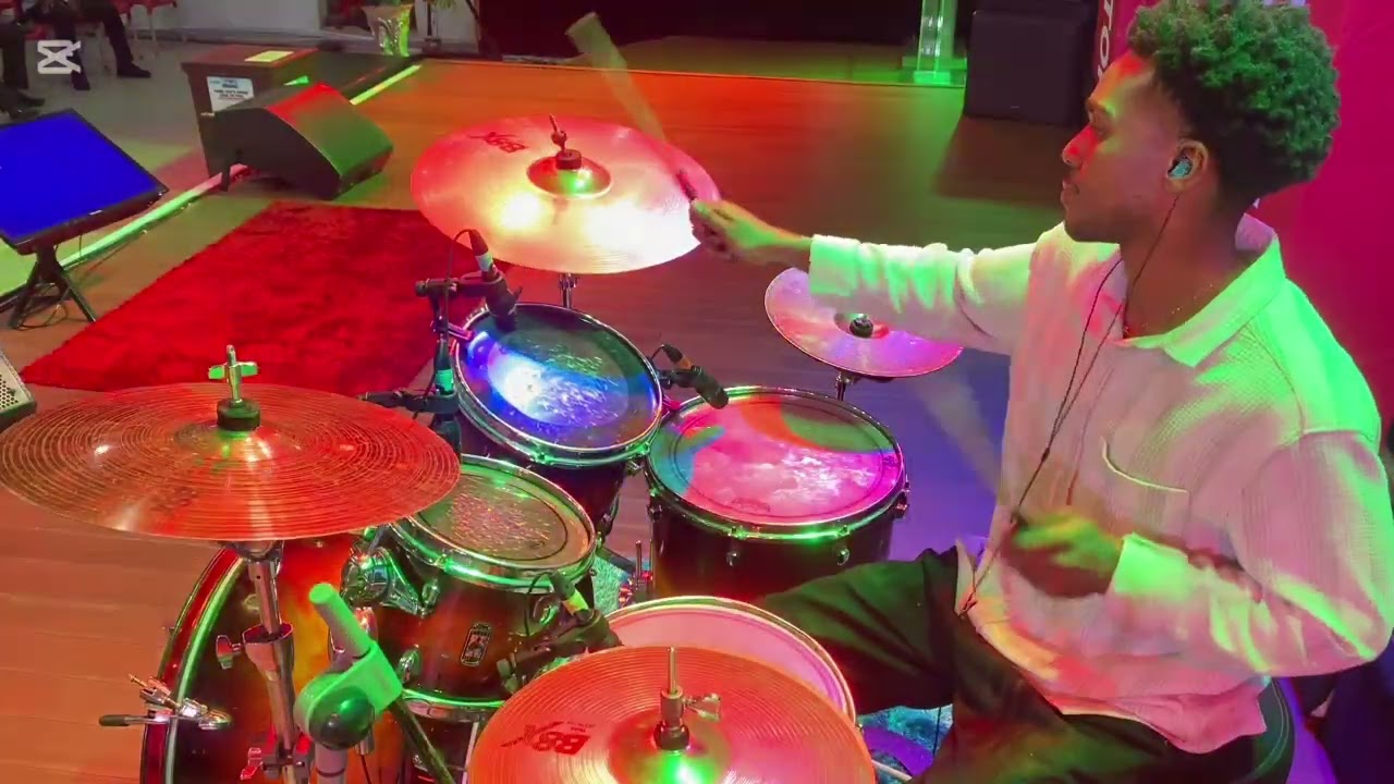 Just Grooving - drum cover By Ayedrums 