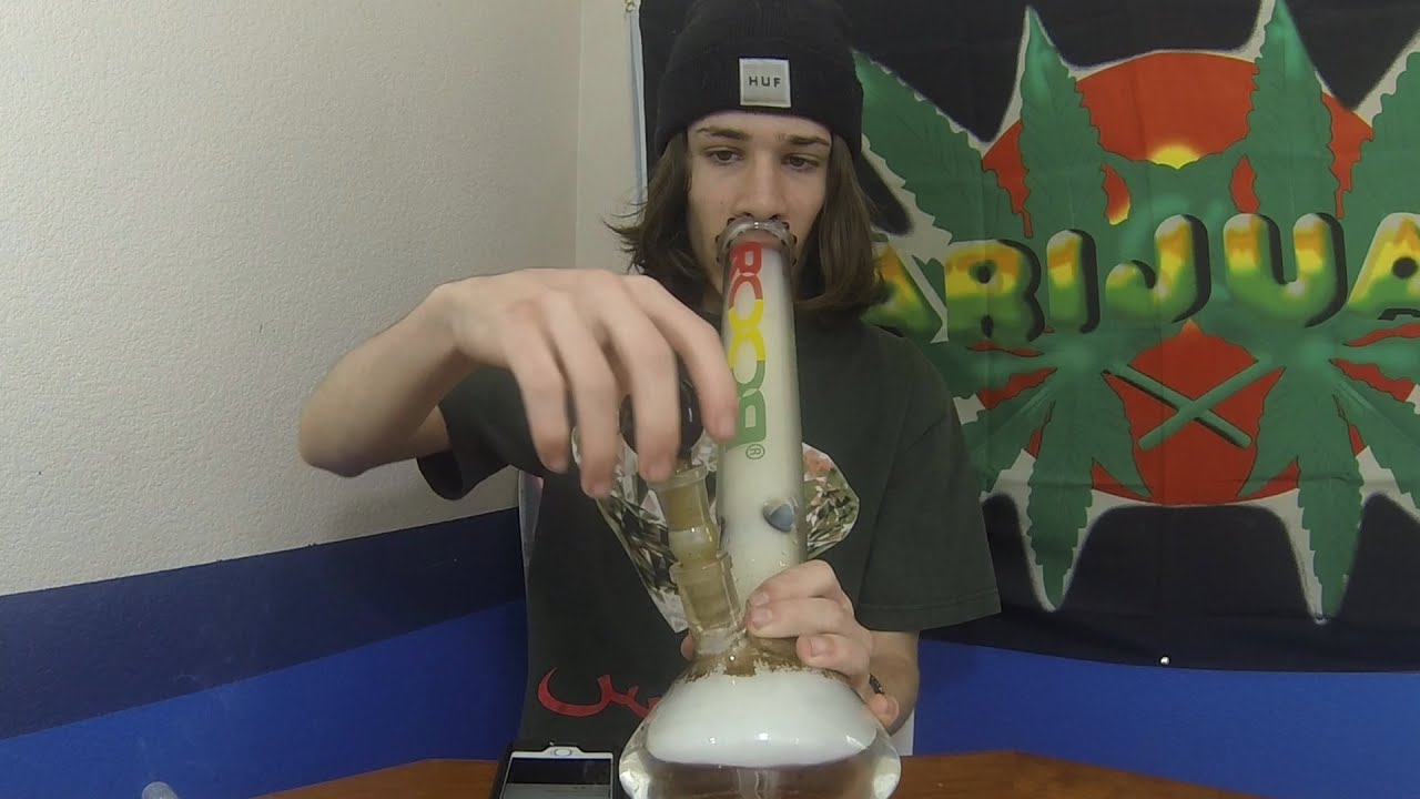 FAVORITE PLACE TO EAT STONED? | RawOG420 Q&A