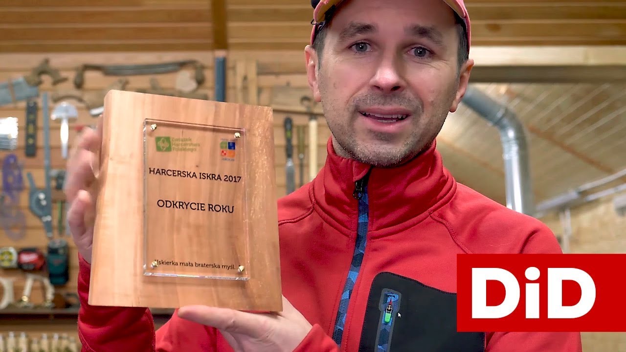 683. Drewniane statuetki dla Związku Harcerstwa Polskiego