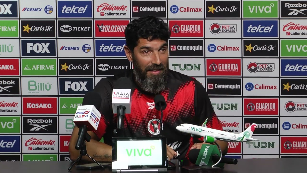 🚨 Sebasti&aacute;n Abreu se rinde ante Gilberto Mora: 